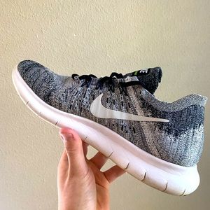 Nike Free Run Flyknit Oreo 2017